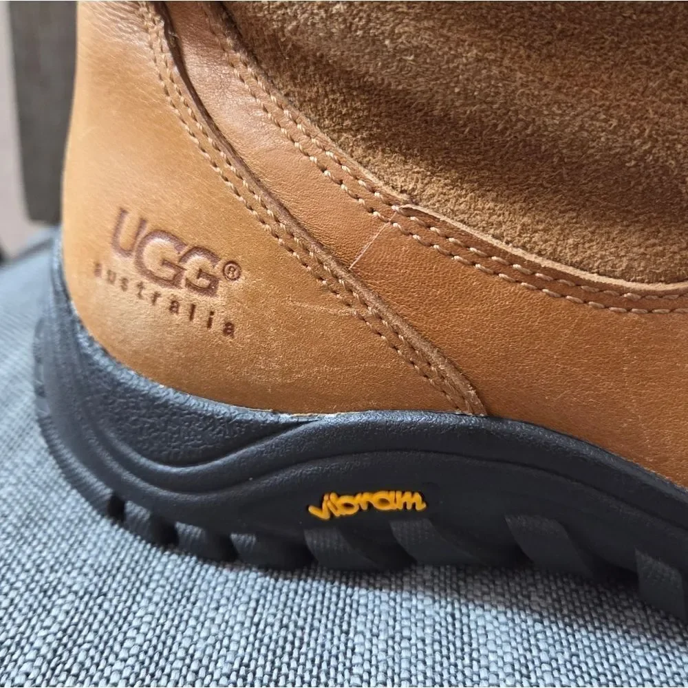 UGG Australia Bandon Marsh Chestnut Leather and Suede Boots Size 8